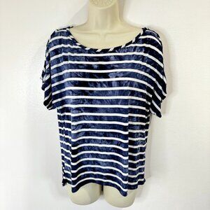 Lucy & Laurel Navy and White Striped Short Sleeve Tee